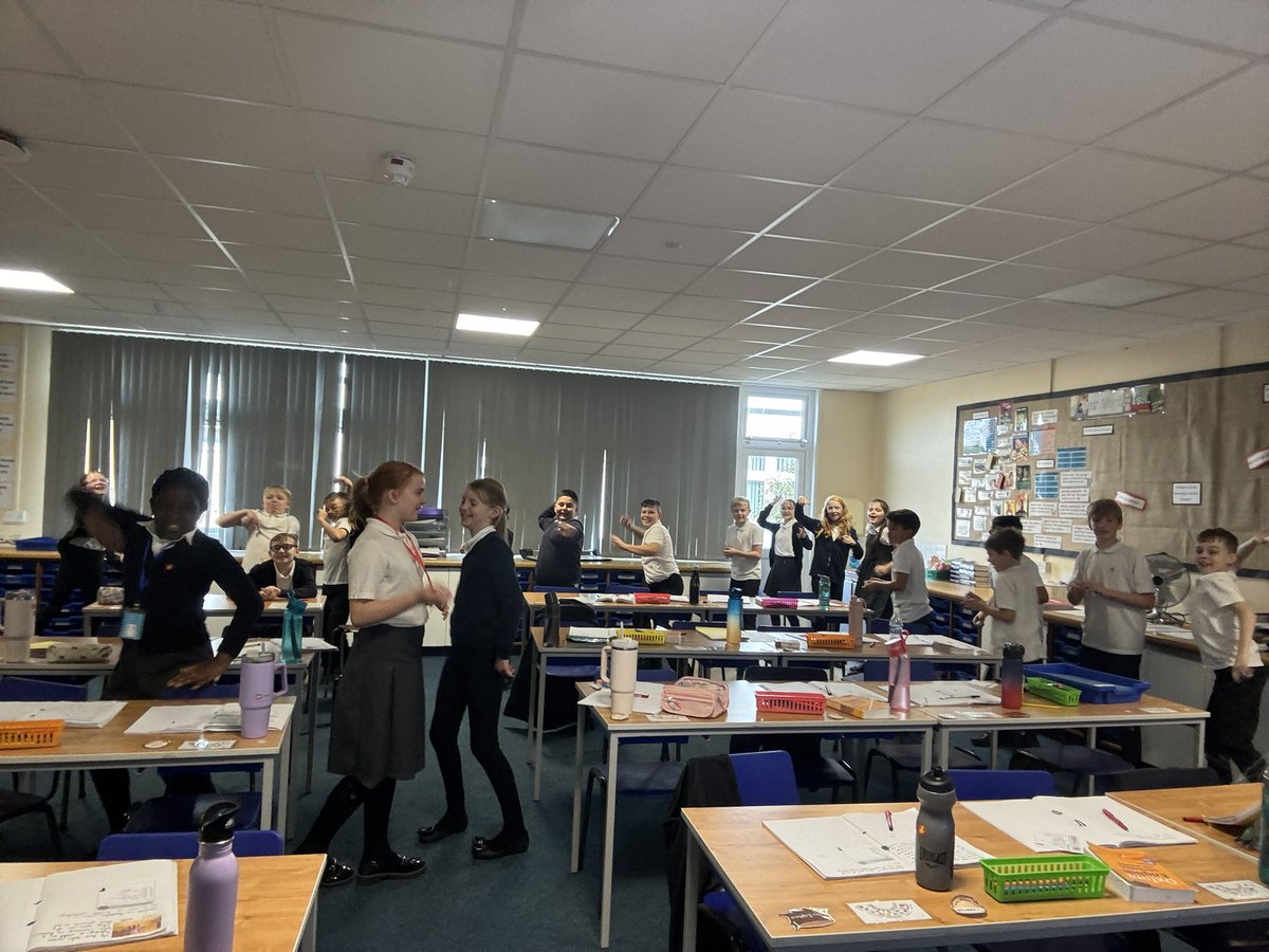 Hatchell Wood tweet media