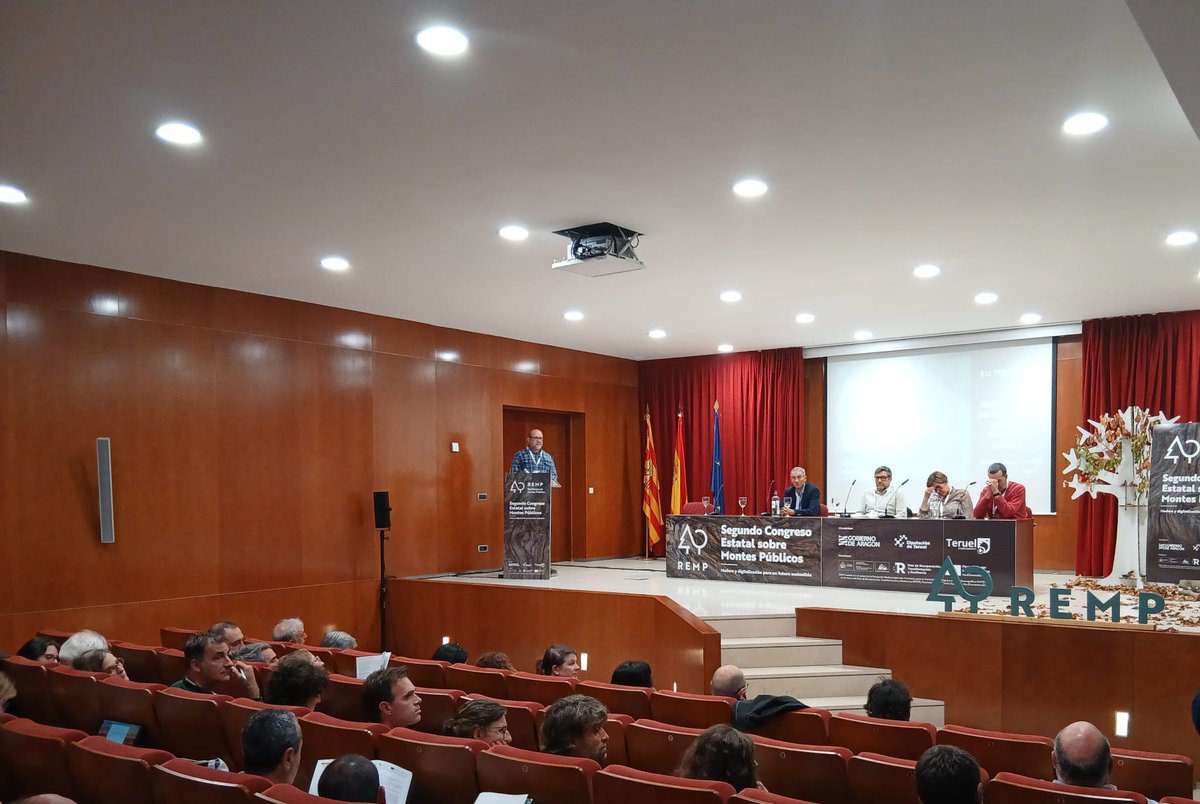 REMP_es's tweet image. Cerramos la primera jornada del #IICongresoEstatalSobreMontesPúblicos. Intensa tarde con mesas de diálogo con personal técnico de las comunidades autónomas que han expuesto la situación respecto a los aprovechamientos de madera.
@FBiodiversidad
#ProyectosPRTR #PlandeRecuperación