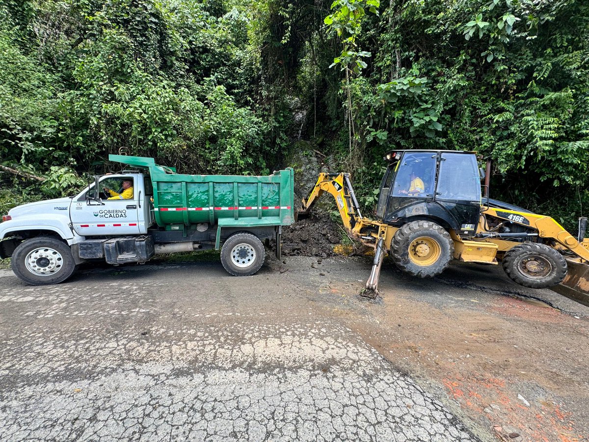 Agradezco a la <a href="/GoberCaldas/">Gobernación de Caldas</a> y la <a href="/SecretaraInfra1/">Secretaría Infraestructura de Caldas</a> por entender y atender la problematica del varios sectores en la vía Manizales - tres puertas, por el sector de la cabaña. En buena hora se inician intervenciones.