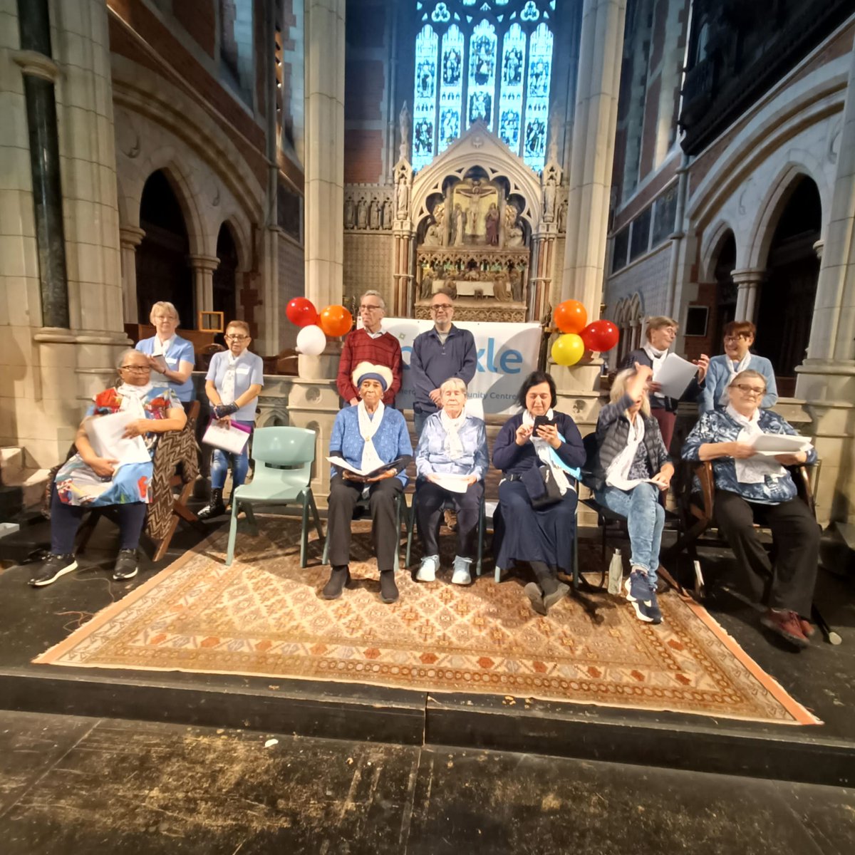 WandsworthMayor's tweet photo. Walked over Putney Heath to the @sparkleroehampton launch at Holy Trinity. Sparkle’s 4th intergenerational project—primary kids &amp; their ‘Grand-friends’ having loads of fun! Lunch, crowns &amp; choir singing with Wandsworth Community Transport. Congrats Emma &amp; team! 🎉 https://t.co/VrBYdGfabu