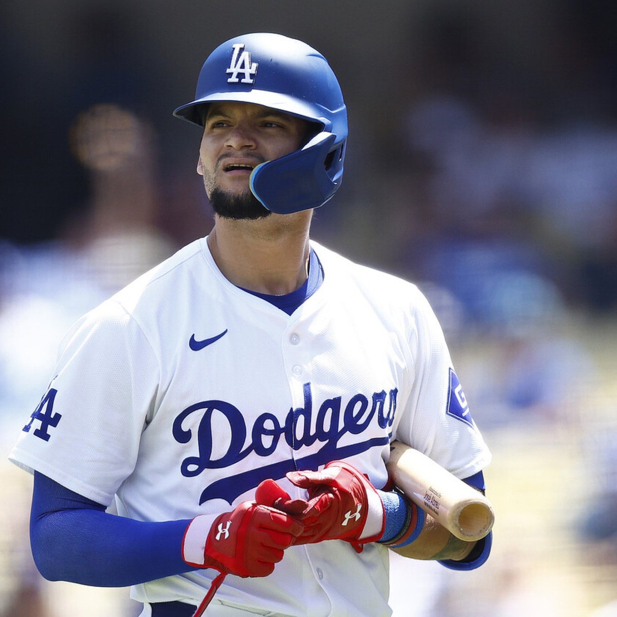 SOteador's tweet image. 💥 El fildeo del cubano 🇨🇺 #AndyPagés en la parte baja de la 9na entrada salva a los @Dodgers fue uno de los más grandes fildeos que se hayan visto en la historia The World Series d las @MLB , son 2 anillos d Serie Mundial para el pinareño, felicitaciones!!🏆🇨🇺.