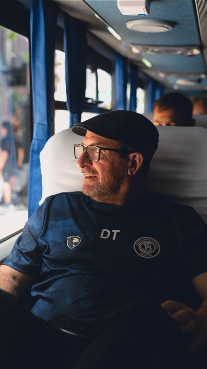 Independiente Rivadavia estara agradecido de por vida, con vos. Pocos son capaces de calmar tantas almas, de llenarlas de fe. El loco tiene ese toque de magia que solo los locos tienen. SIR ALFREDO JESUS BERTI. #INDEPENDIENTERIVADAVIA