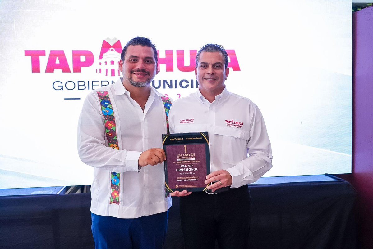 yamilmelgar's tweet photo. Rendir cuentas es un acto de respeto social y de congruencia con el servicio público.
Hoy asistí al informe de la Secretaría de Servicios Públicos del Ayuntamiento y me dio gusto saludar a mi amigo Paul Muñoz, quien pone el corazón en su trabajo todos los días.
#VoluntadParaTransformar #Tapachula