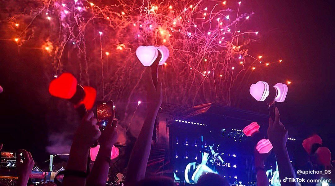 jntaIIy's tweet photo. this perfect photo https://t.co/brjWp65Vqy