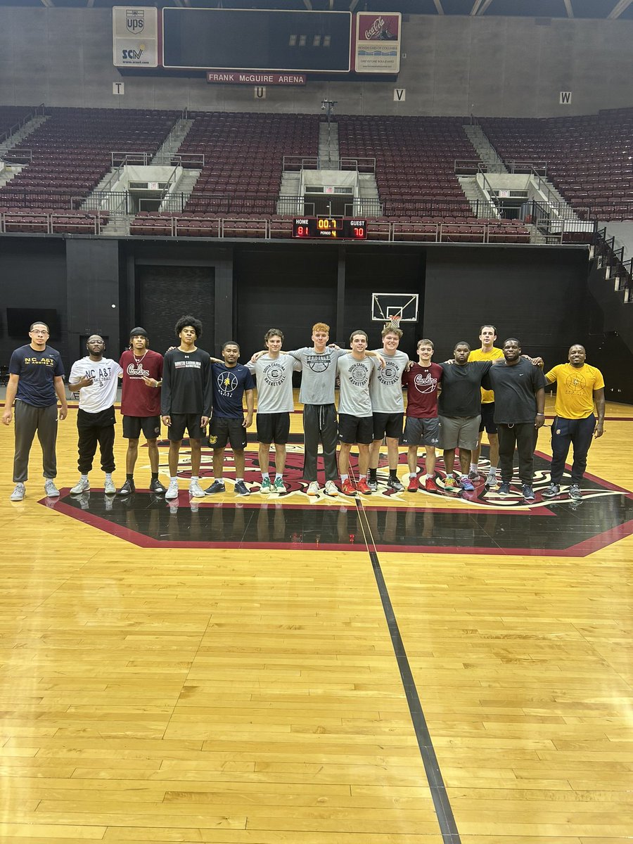 USCMBBmanagers's tweet image. First Manager game of the year, the boys take the win 81-70.!!! Thank you to the North Carolina A&amp;amp;T for coming out.