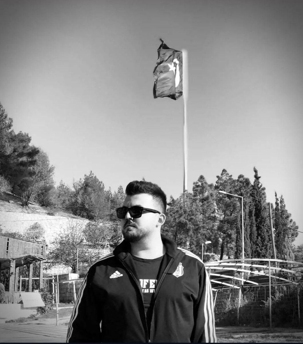 Eğer bugün dünden daha çok savaşılacaksa, Beşiktaş için en önde gitmeyen namerttir! 
Var Oldukça Yaşatacağız.
#TalhaEnesMuslu
