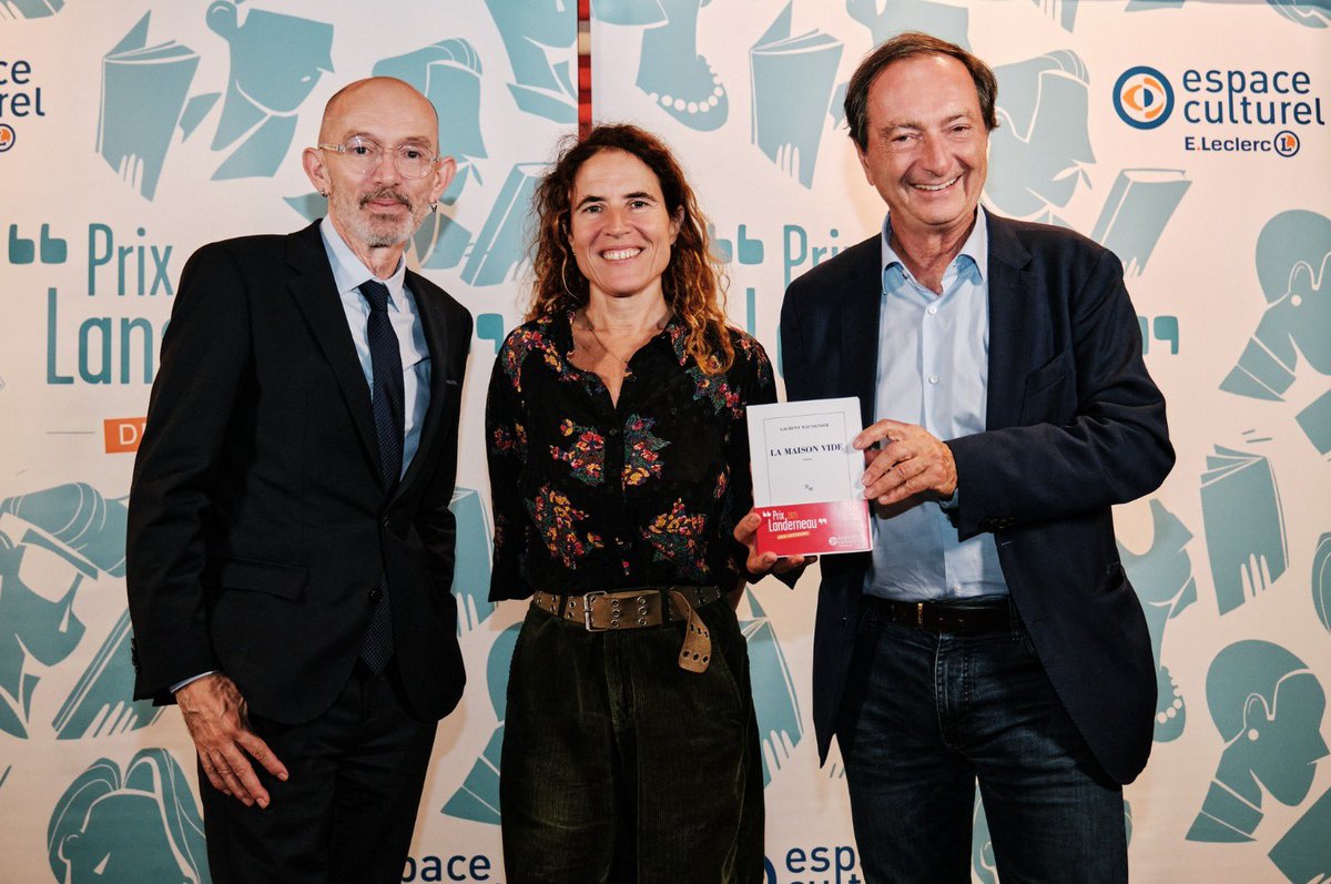 Le prix Landerneau obtient ce soir le prix Goncourt ! 😂😂😂

La prestigieuse distinction a été attribuée à Laurent Mauvigner pour un roman génial, "la Maison vide", chez Flammarion.

Oui, bien sûr, je "joke", mais comme vous le savez un Leclerc est forcément obsédé par les prix,
