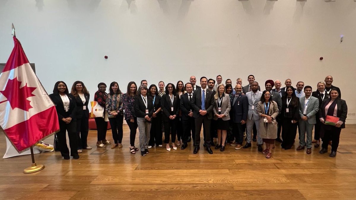 __kucheli's tweet photo. Today marks the start of a global dialogue on social progress and inclusion at the Second World Summit in Doha, Qatar. 🌍

Honoured to represent 🇨🇦 as part of the Canadian delegation led by Ms. Sandra Hassan, Deputy Minister of Employment and Social Development Canada.

#WSSD2 https://t.co/DRialVCtDl