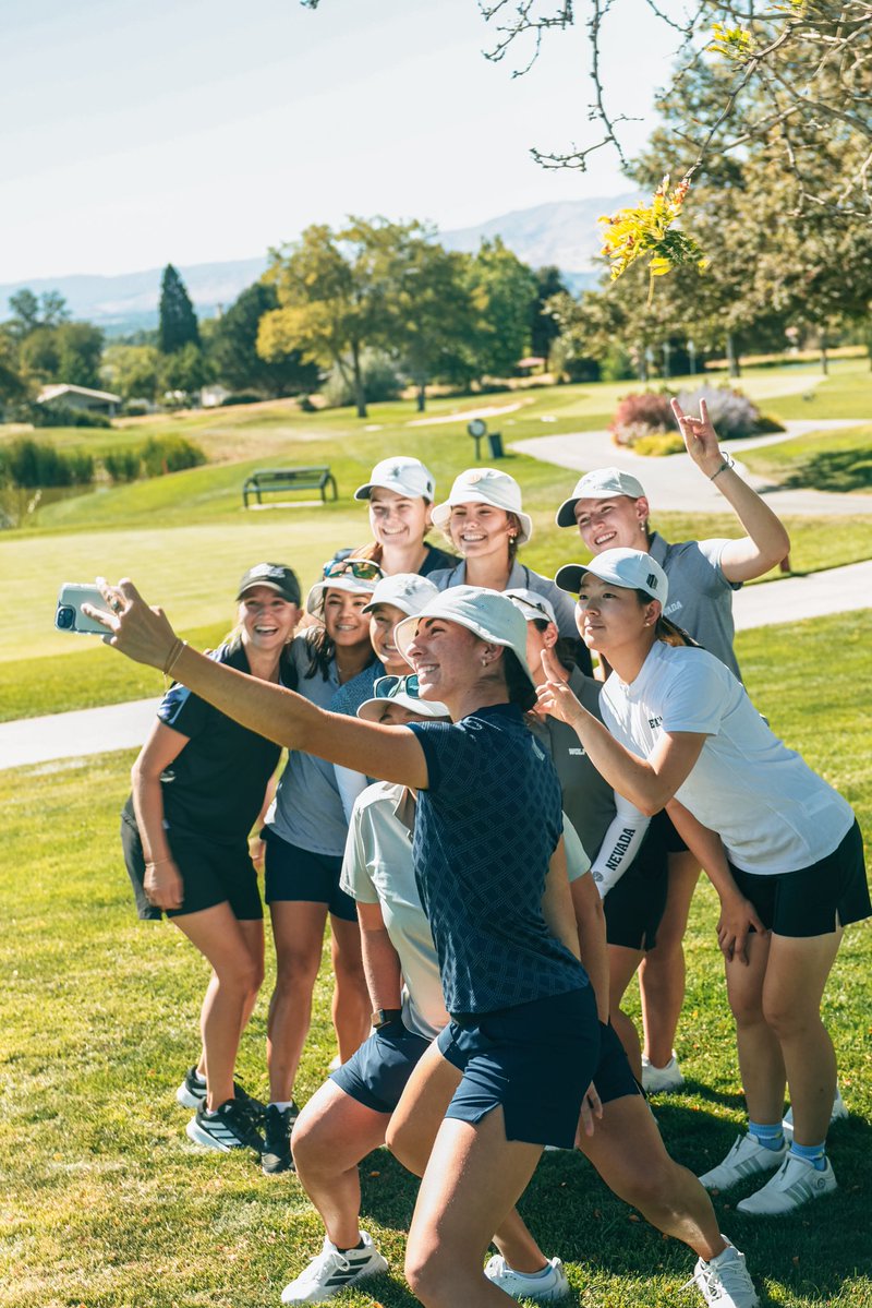 𝐅𝐚𝐥𝐥 𝐒𝐞𝐚𝐬𝐨𝐧 𝐑𝐞𝐜𝐚𝐩 📸

We were blessed to play in some amazing locations this fall, and we can’t wait to get back out on the course next semester!!

#BattleBorn