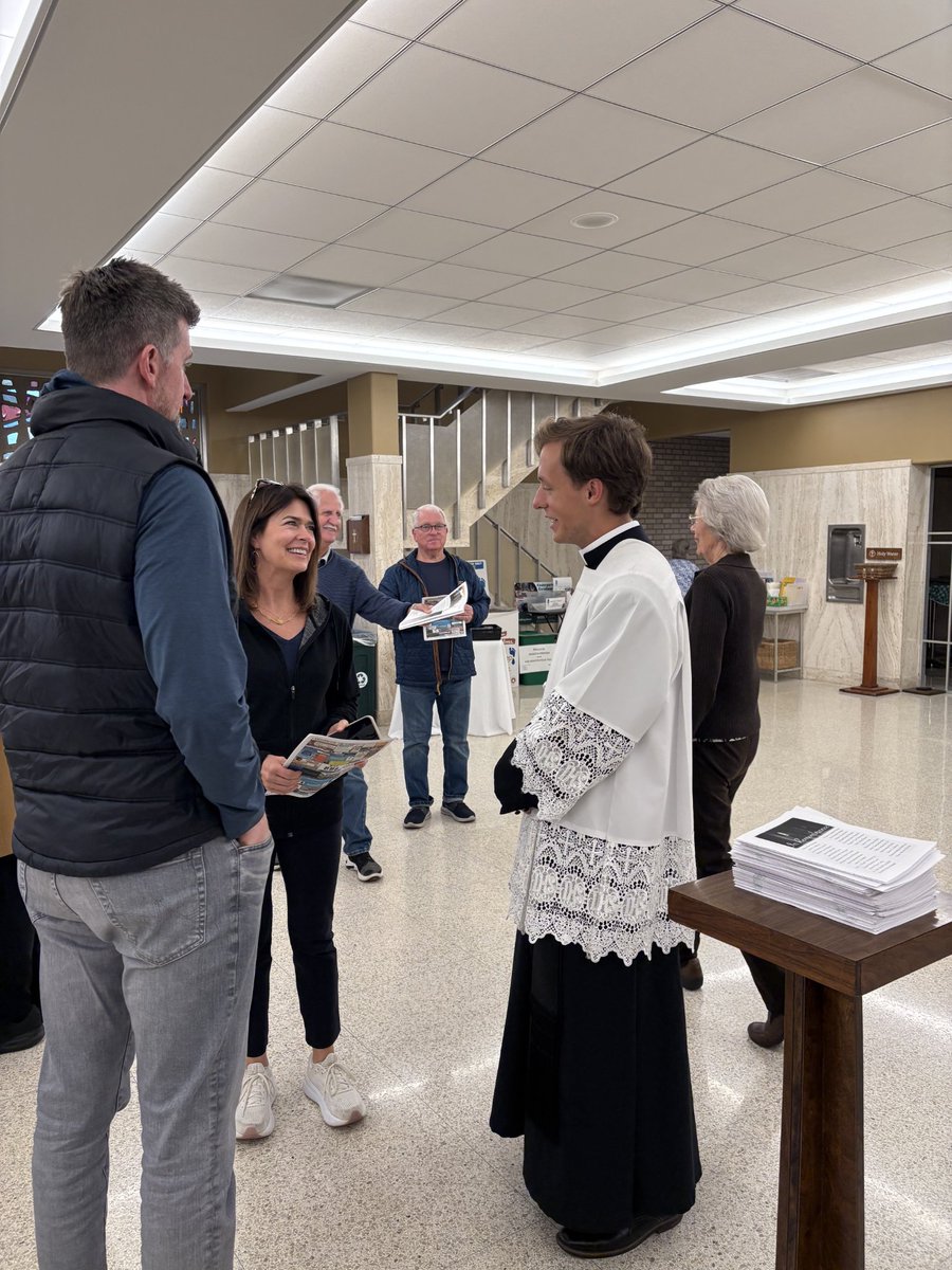 ArchlouVocation's tweet image. ArchLou Seminarians opened Vocation Awareness Week by thanking the ArchLou parishioners for supporting our 23 seminarians. They encouraged everyone to notice and amplify God&apos;s call with young people.
#archlouvocations #PrayForVocations #VocationAwarenessWeek #seminarianlife