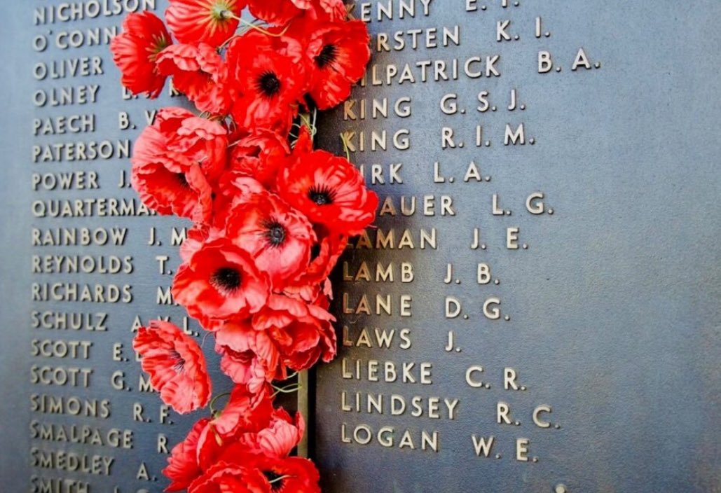 🌺 Remembrance Day in Edmonton 2025 🇨🇦 Take time to honour, reflect & remember together. From family-friendly ceremonies to community events, here’s your guide to Remembrance Day in Edmonton & area. https://t.co/PcZ5I6BQTV #RemembranceDay #LestWeForget #YEG #YEGEvents https://t.co/fv3YLXJ2Tx