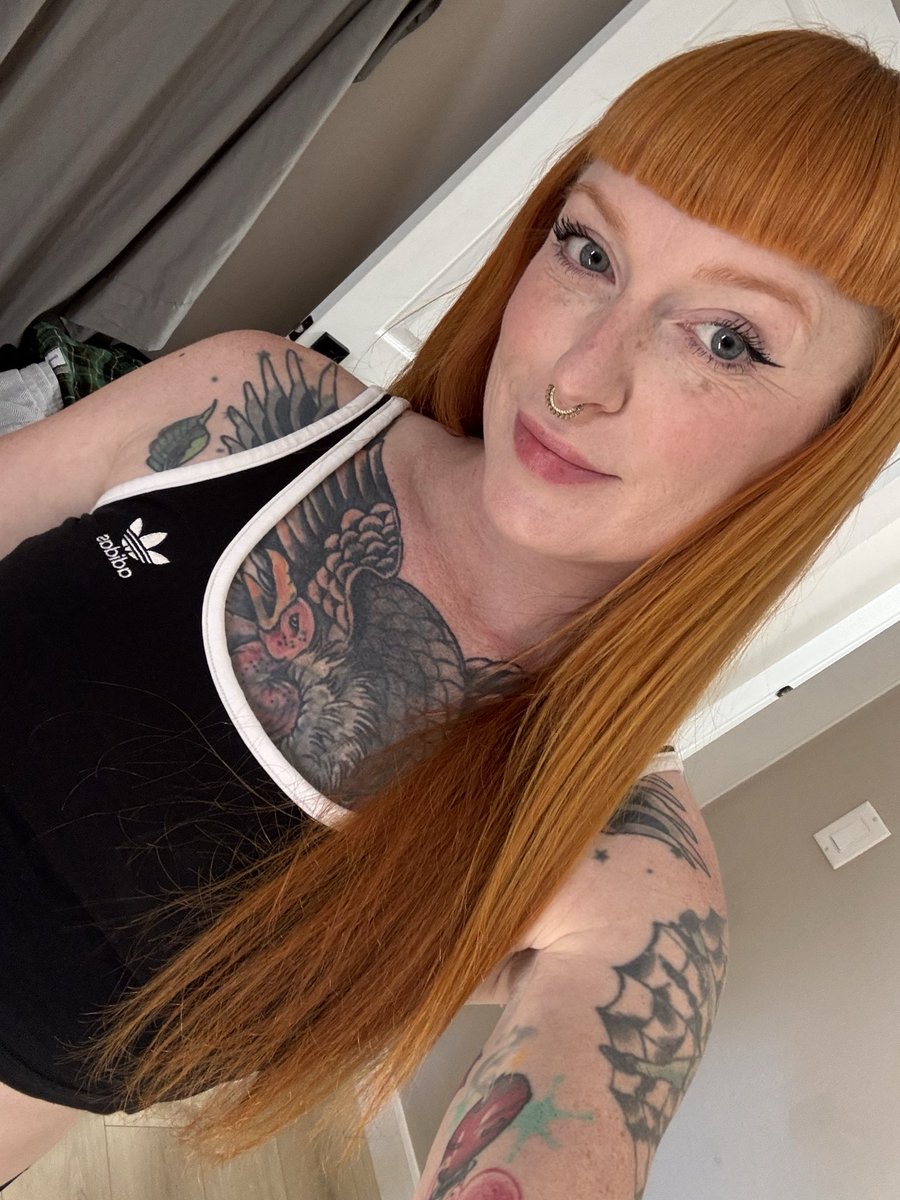 Live steam was too dead to hang but I’m open for private shows for the next 45 minutes! And you can always hit me up to schedule one too!