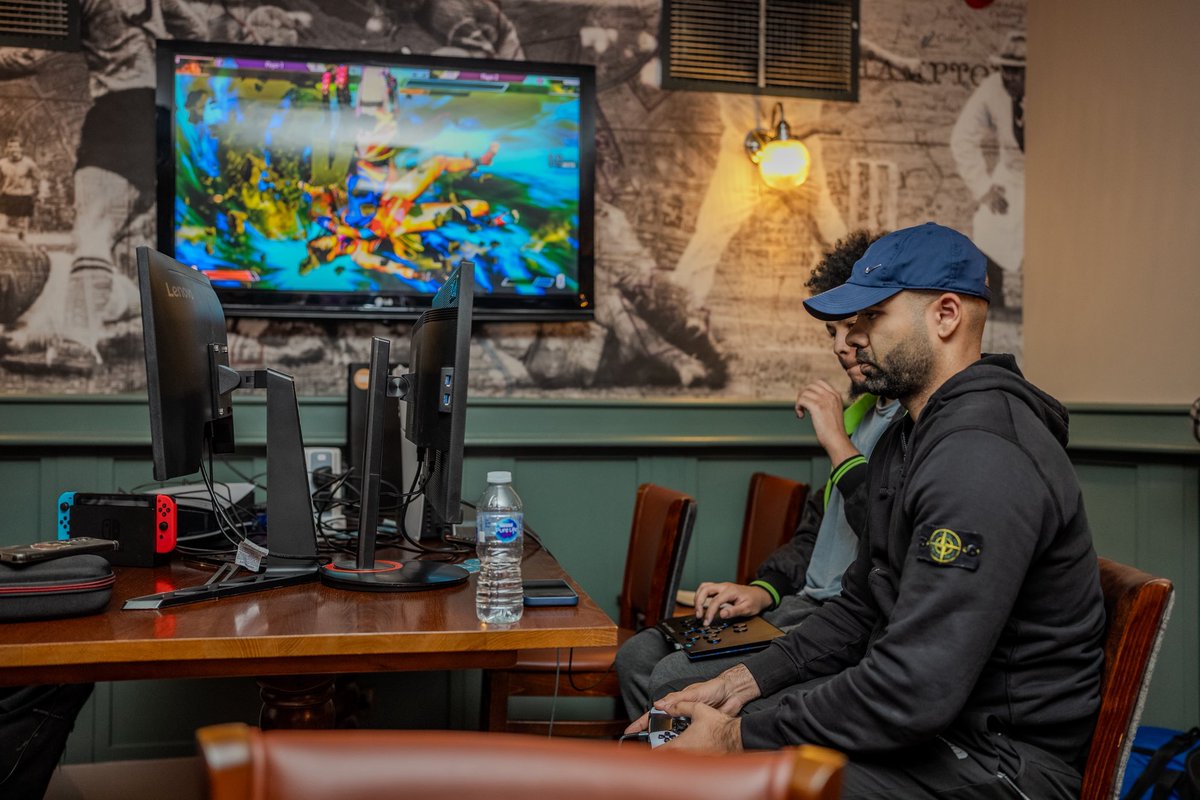 Repping the Stone island 👀🤣
📸: <a href="/ShotByTani/">Tani</a>