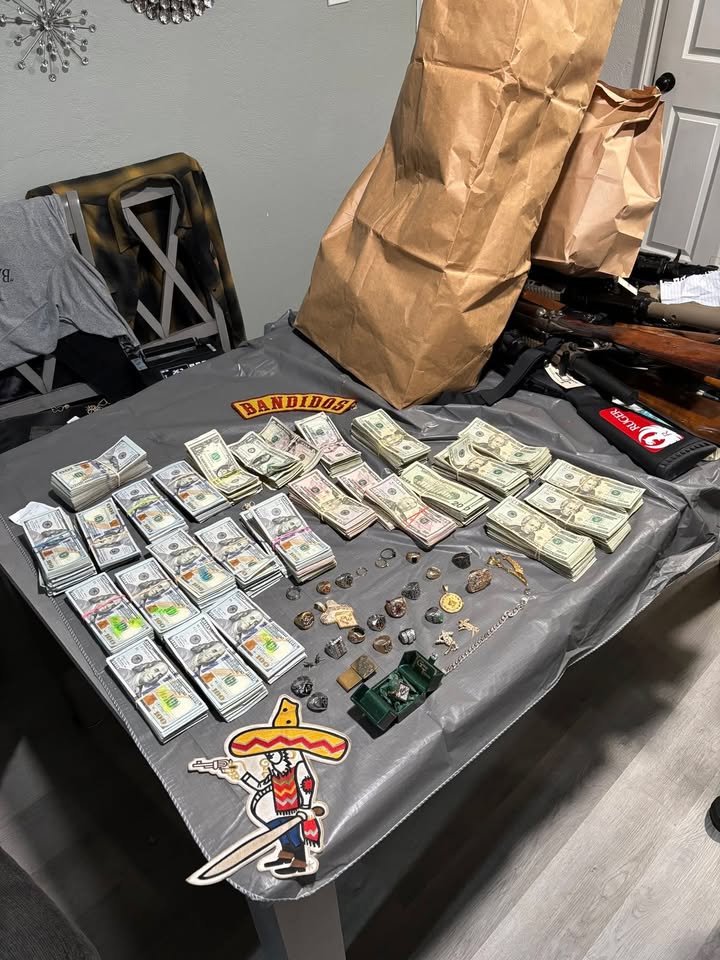 High-ranking Bandidos member arrested, dozens of guns, $200K seized in Bexar County raid. bit.ly/4qOOGrh