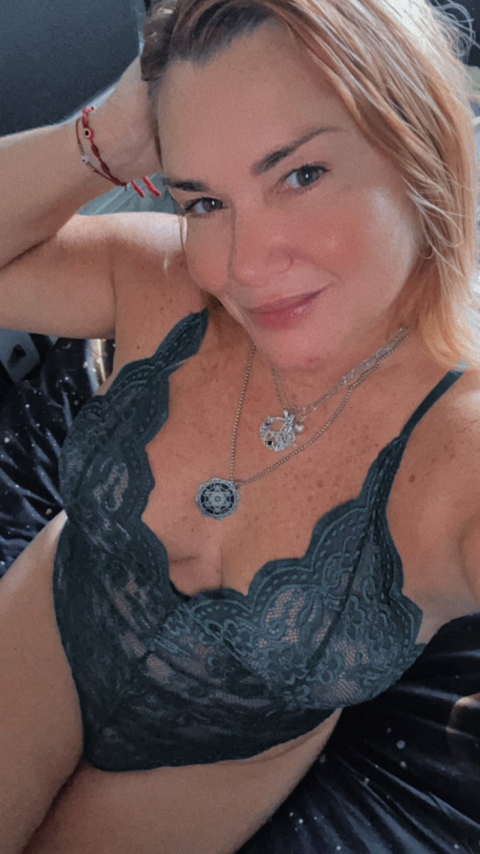 🔥¿Aún sigues imaginando lo que hay detrás de este lazo verde?🔥
Deja de imaginar y ven a verlo todo en mi OnlyFans… 😈💦
Te espero con contenido nuevo y muy caliente que no vas a olvidar 🔥💙

👉 onlyfans.com/joffrevip

#NorisJoffre #Hot #OnlyFans #Exclusive
