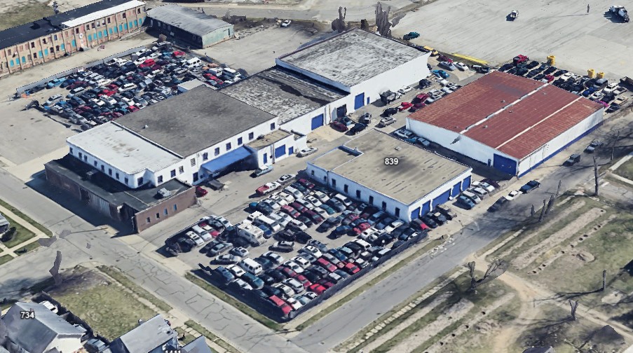 🏭FOR SALE: 3-Building Industrial Campus
💲$1,995,000 - ONLY $28/SF!
🔹4 Acres | 75,000+ SF
📍South Bend, IN
Opportunity Zone

DM or 📧 cbarth@cressy.com for more info!

#CRE #commercialrealestate #industrial #opportunityzone #investing #1031exchange #IndianaCRE #SouthBend