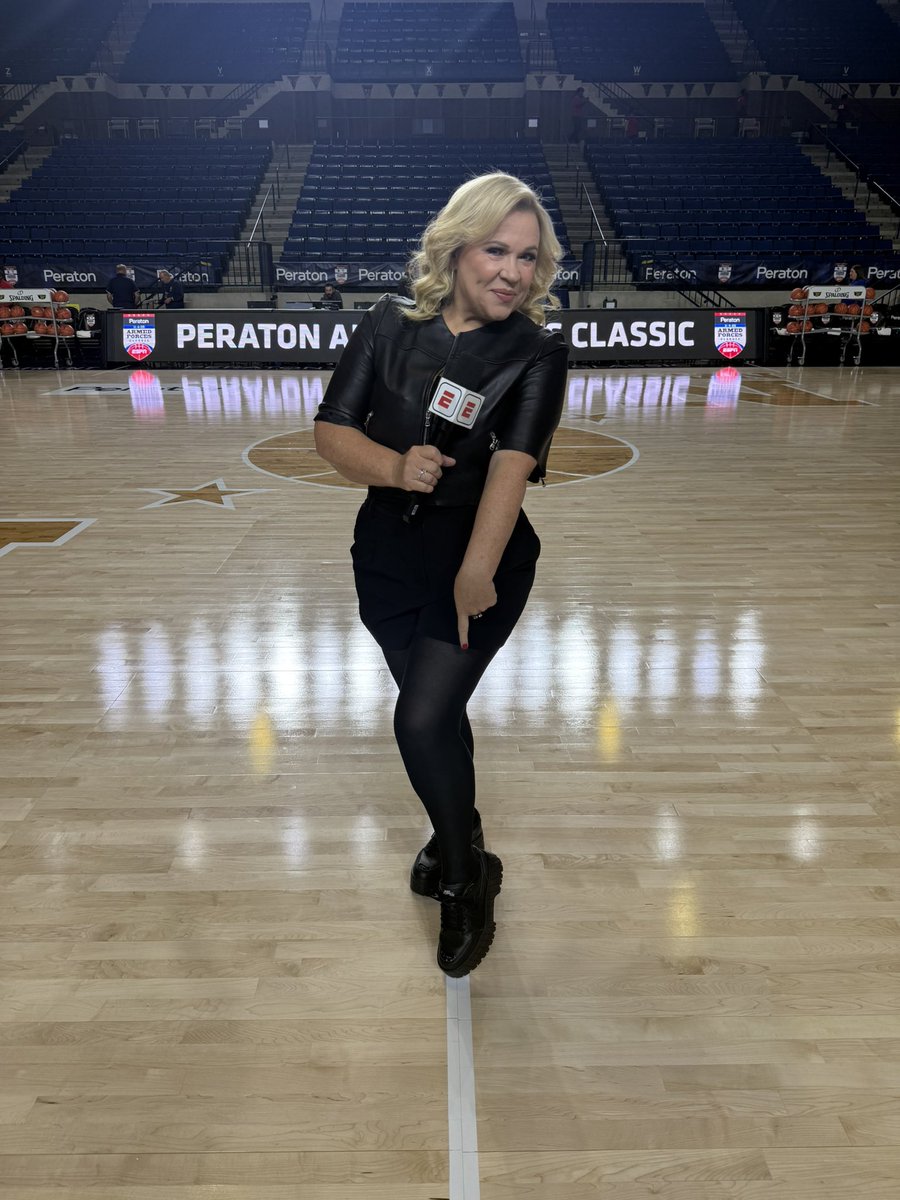 Holly Rowe tweet media