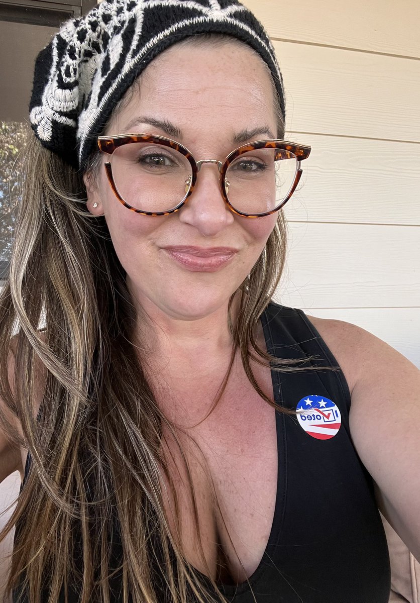 FreethoughtWB's tweet photo. If you want to feel young again, hit up the local polls during small elections. I was praised as being a young person voting 😂 I’ll take the compliment ❤️
#texas #texasvoting #vote https://t.co/80o4FGfGTO