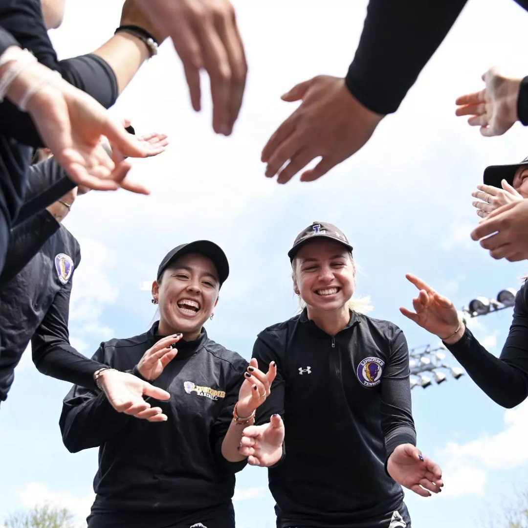 Huge congrats to College of Business student-athlete Deborah Dominguez Collado on her standout performance at the XII Juegos Centroamericanos (Guatemala 2025), bringing home multiple medals!While studying finance/marketing and competing on the Lipscomb tennis team. Proud of you!