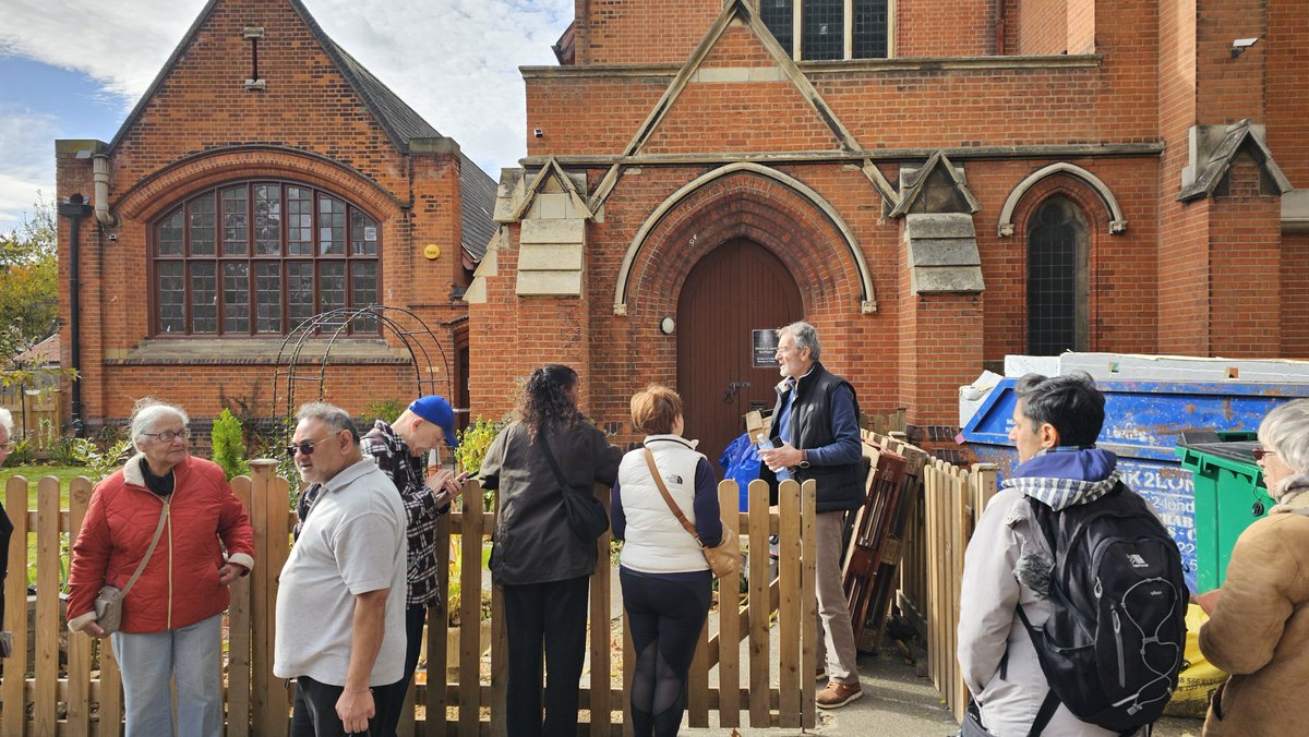 dudzinskauk's tweet photo. @EalingHour Lovely memories of our #talkingandexploring Black Histories walk in #WestEaling in collaboration with @GOSADUK and starting at their new hub at 1 Bayham Rd #ealinghour #ealing #BlackHistory #Community https://t.co/kkv50emubv