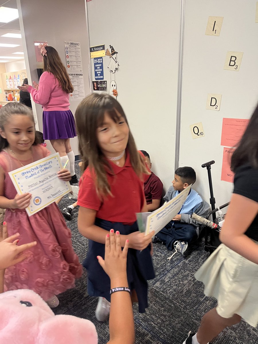 SpringCreekES's tweet image. As we head into a new month and a new character trait, it’s time to take a look back to last Friday’s Students of the Month! October’s focus was on “Respect!” These students led by example by demonstrating respect in their classrooms, to peers, and teachers! Way to go! 👏🏼🐾