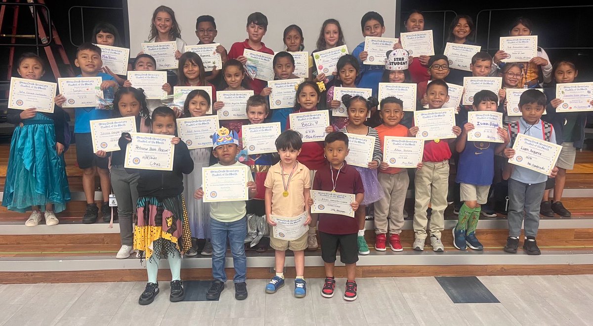 SpringCreekES's tweet image. As we head into a new month and a new character trait, it’s time to take a look back to last Friday’s Students of the Month! October’s focus was on “Respect!” These students led by example by demonstrating respect in their classrooms, to peers, and teachers! Way to go! 👏🏼🐾