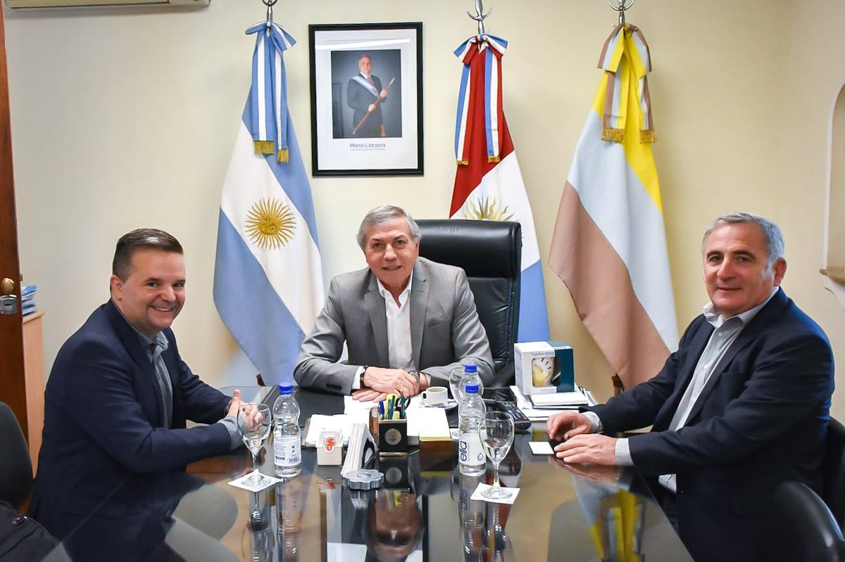 Carlos Massei tweet media