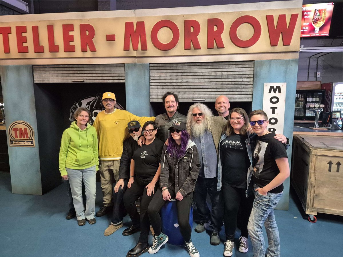 Kim Coates Beauties 'n Bruisers tweet media