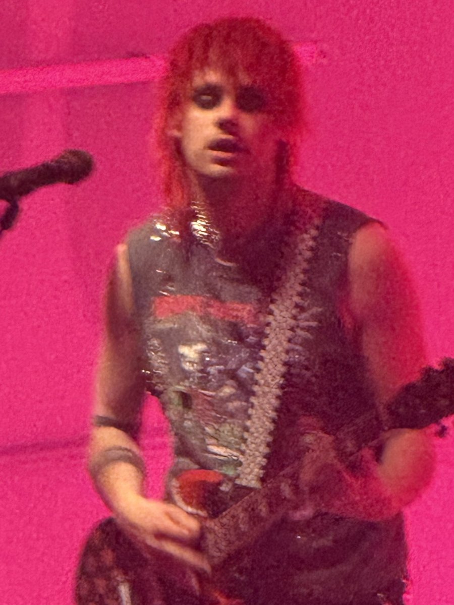 5SOSUpdES's tweet image. ◜📢◞ #INFOSOS — #MichaelClifford durante el evento de una sola noche hoy en Londres 🇬🇧❤️

#EASLondon