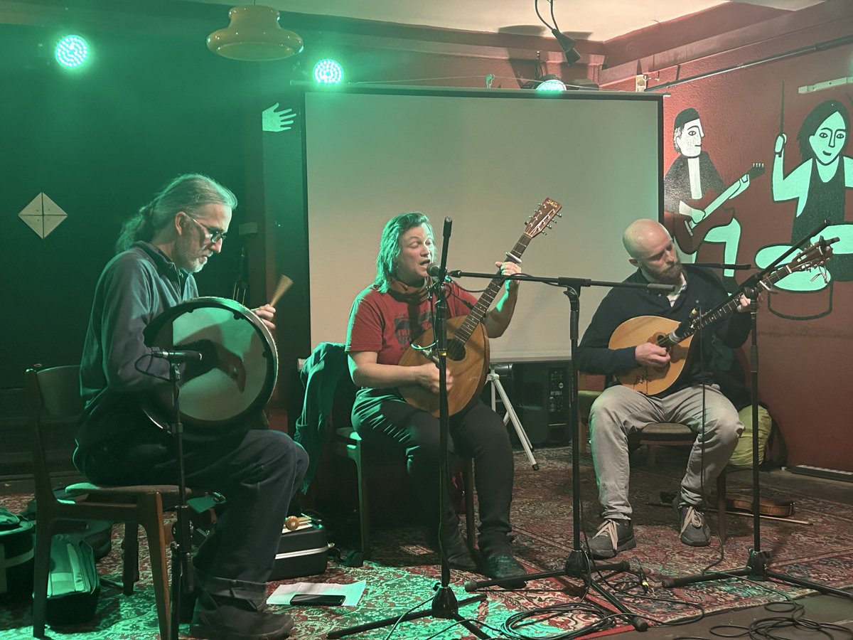 Pécs perfect. A toe-tapping session, courtesy of some outstanding Hungarian &amp; Austrian Gaels, rounding off a brilliant Irish day in south west Hungary’s cultural capital.