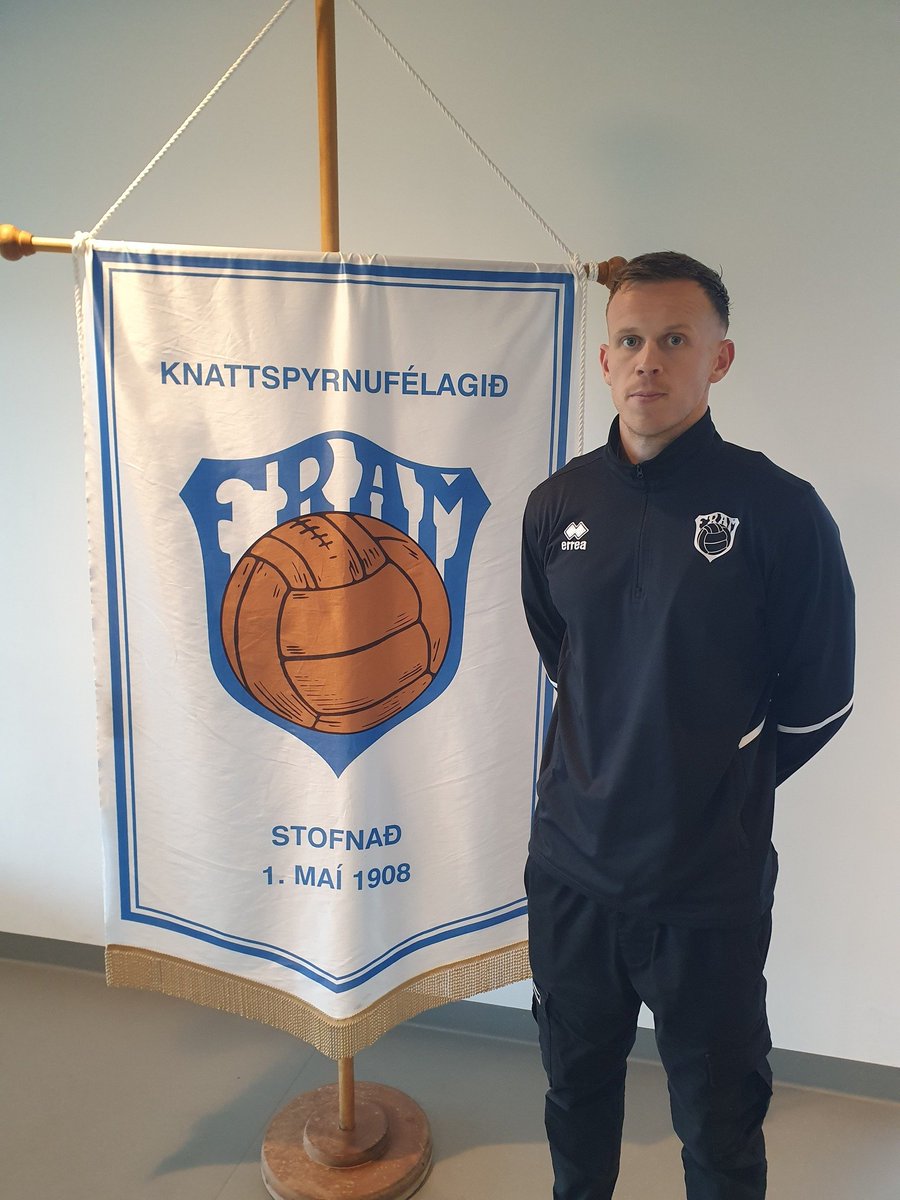 Anton Ingi Rúnarsson er nýr þjálfari meistaraflokks kvenna FRAM. 
Hann er 29 ára og kemur frá Grindavík þar sem hann þjálfaði kvennaliðið og var yfirþjálfari yngri flokka. 
Við teljum hann vera mikilvægæan hlekk í þróun og vexti kvennaliðsins – velkominn í FRAM-fjölskylduna! 💙