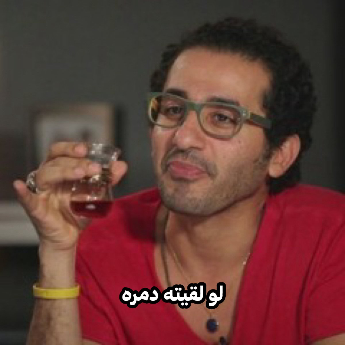 اذا احد هددني وقالي: 
دير بالك لا ادمرلك مستقبلك 

انا: