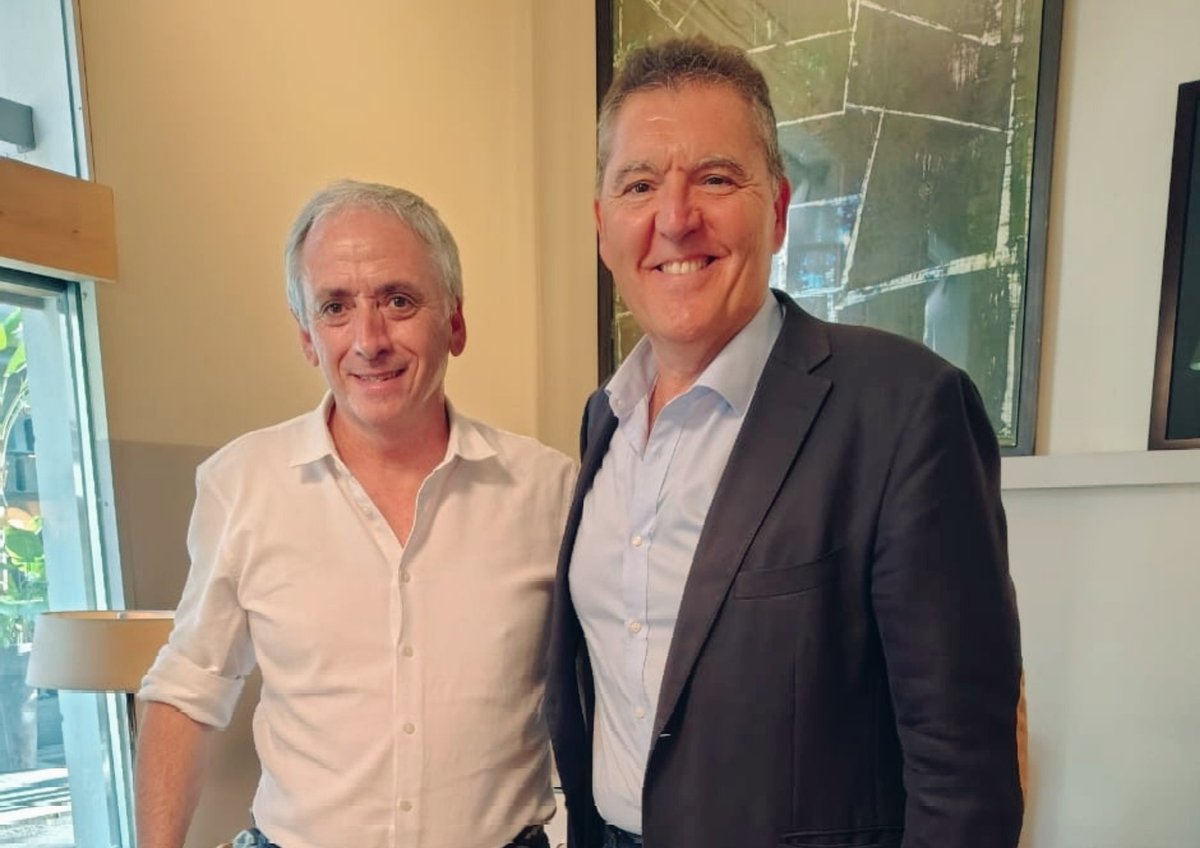 Estos días en España estoy participando de encuentros con referentes académicos e institucionales, para fortalecer lazos y abrir nuevas oportunidades de cooperación para #Chascomús. 

Seguimos aprendiendo, compartiendo y construyendo juntos el futuro de nuestra ciudad. 💪