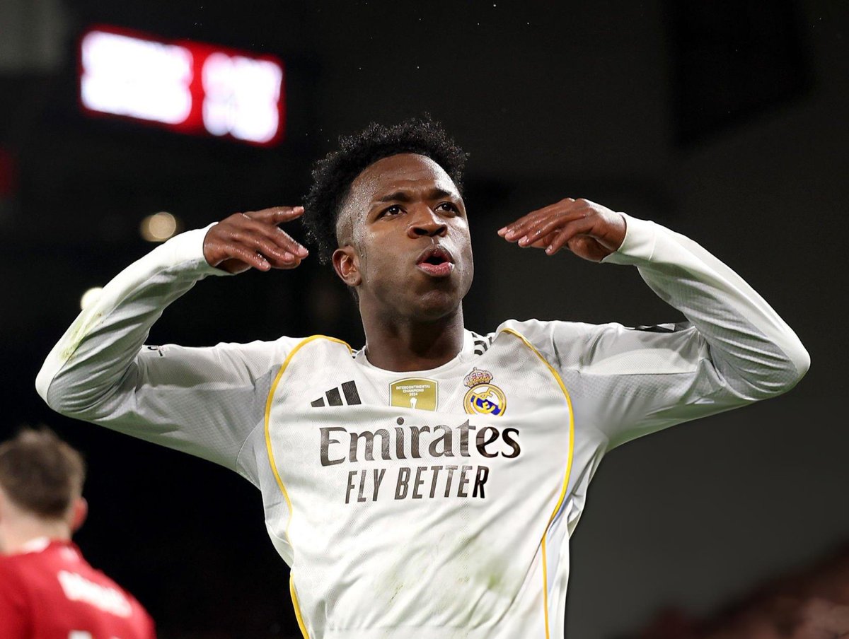 (fan) REAL MADRID FANS 🤍 tweet media