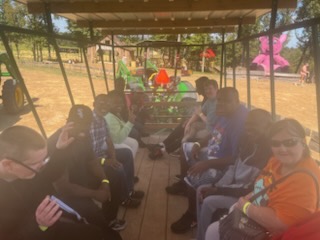 montgcitypandr's tweet image. TRC day participants went on a field trip to Penton Farms Pumpkin Patch for a spooky, fun time! There was a super slide to go down, goats and other animals to feed and pet, and pumpkins galore! We&apos;re pretty sure they had an amazing time!

#funinmgm #ourmgm #TRC