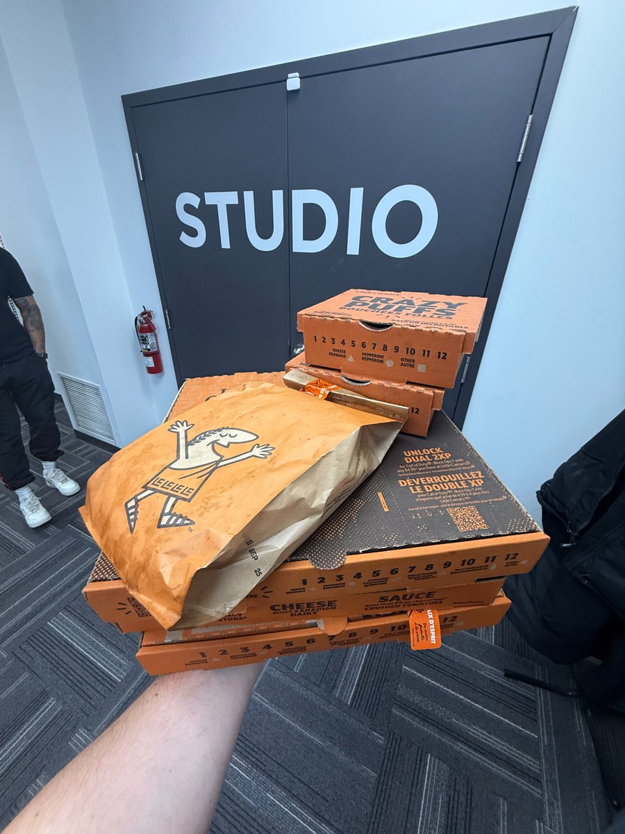 TorontoKOI's tweet image. Big content day so you know we had to get the boys fed. Thanks Little Caesars for coming in clutch as always 🍕💜