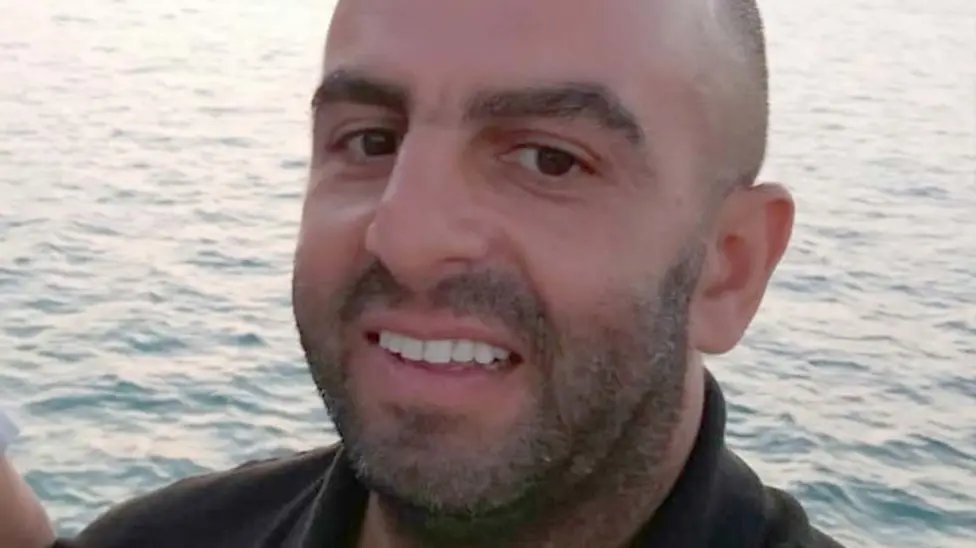 Let's fill social media with this picture of the train hero Samir Zitouni. Thank you sir for your bravery.