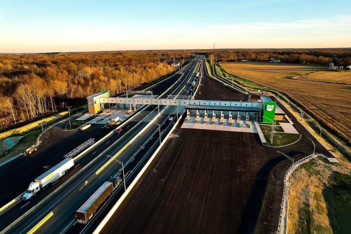 PanelBuilt's tweet image. Our custom manufactured toll booths are used for various applications - big and small. From state park entrances to major interstate toll roads, we can design and engineer our building to meet all your specifications.
#modular #manufacturing #interstate
panelbuilt.com/products/toll-…