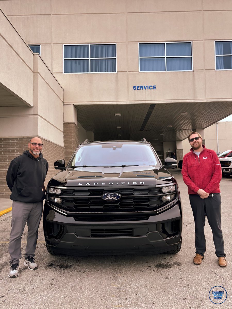 Way to go, Tanner! Congrats on helping Robert L find his perfect ride at Shawnee Mission Ford!! 🥳🚙

#NewCarDay #HappyCustomer
#ShawneeMissionFord #CarShopping
#DriveHappy #Sold #Congrats #DreamCar #CarSales #keystohappiness #ford #fordforlife #forddealership #carsales