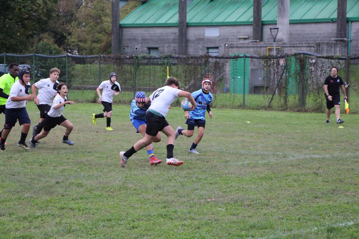 #RugbyMirano orgogliosa dei propri U14

⚪️⚫️ #NoiSiamoLaRugbyMirano ⚪️⚫️

rugbymirano.it/u14m-buone-pro…