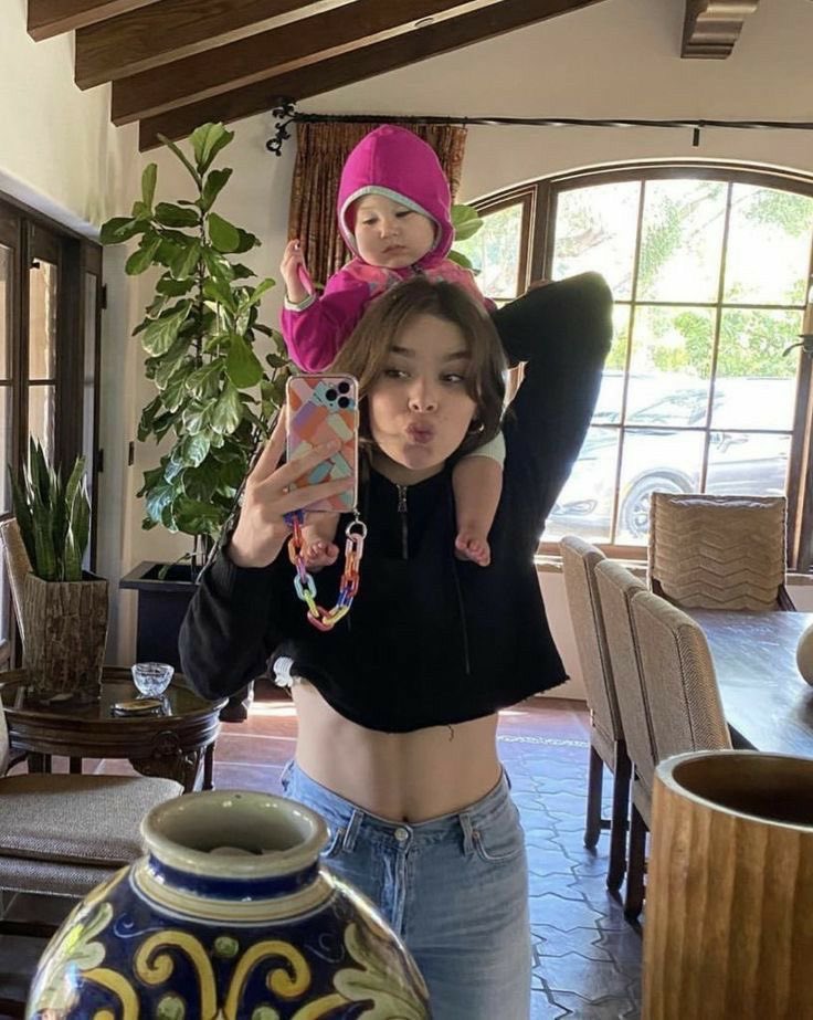 The interviewer asked Hailee if she plans to have children. She replied without hesitation: ‘Of course.’

— Hailee Steinfeld on being asked about motherhood