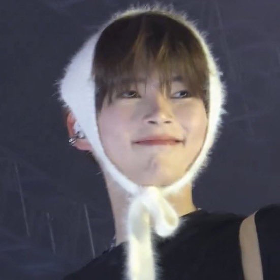 sylveonbin's tweet image. when eggbin 💔😭