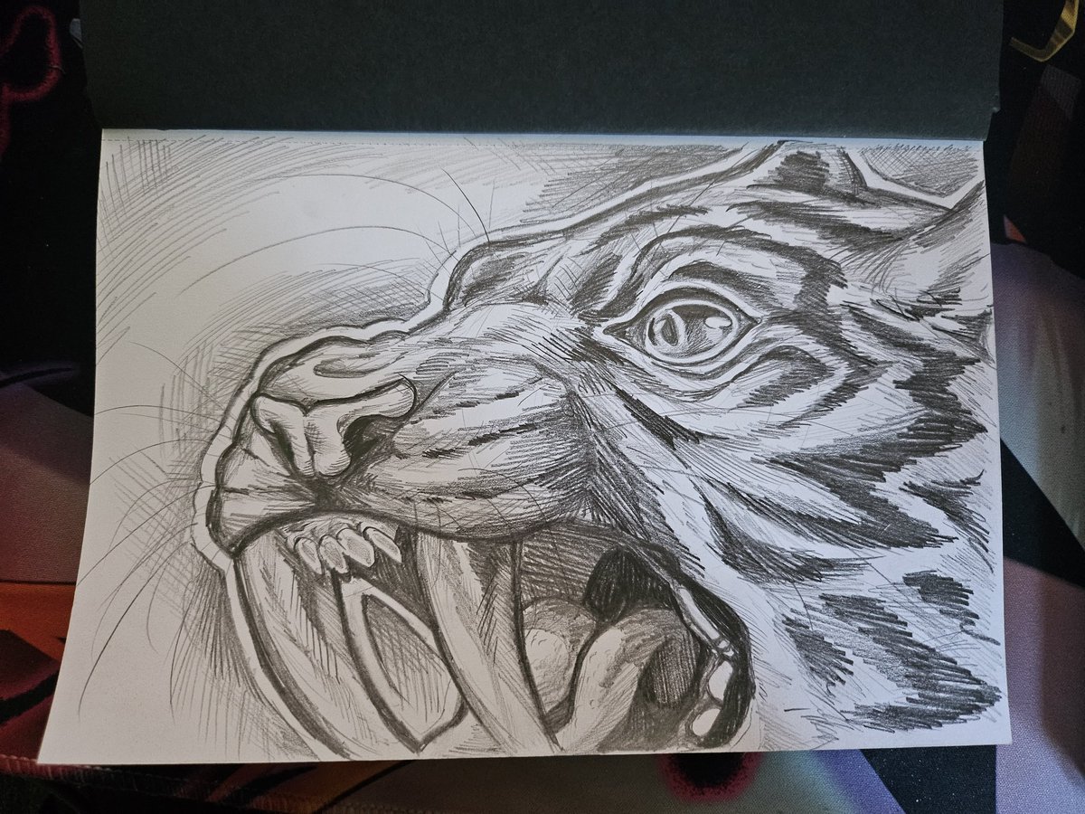 Pencil sketching again, feeling like going back to basics ✏️