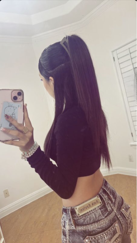 fioo7d's tweet image. 