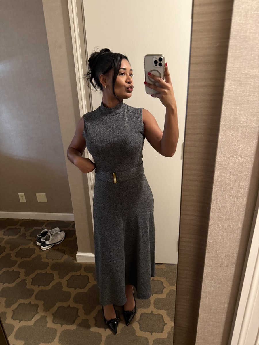 teeliciouss_'s tweet image. #callmylawyer #kissyface #genZ