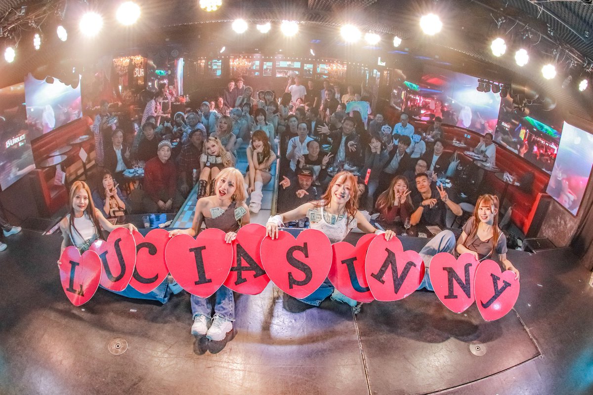 バースデイイベント終わってから
連勤でハロウィンイベントも駆け抜けて
二連休した時に体全身痛かった🥹
びっくりするぐらいの筋肉痛？みたいな
体の内側全部痛くて
ここまで耐えてよく頑張った私💞
来年も頑張ろうっと
改めてお礼させて下さい！！
ありがとうございました♡