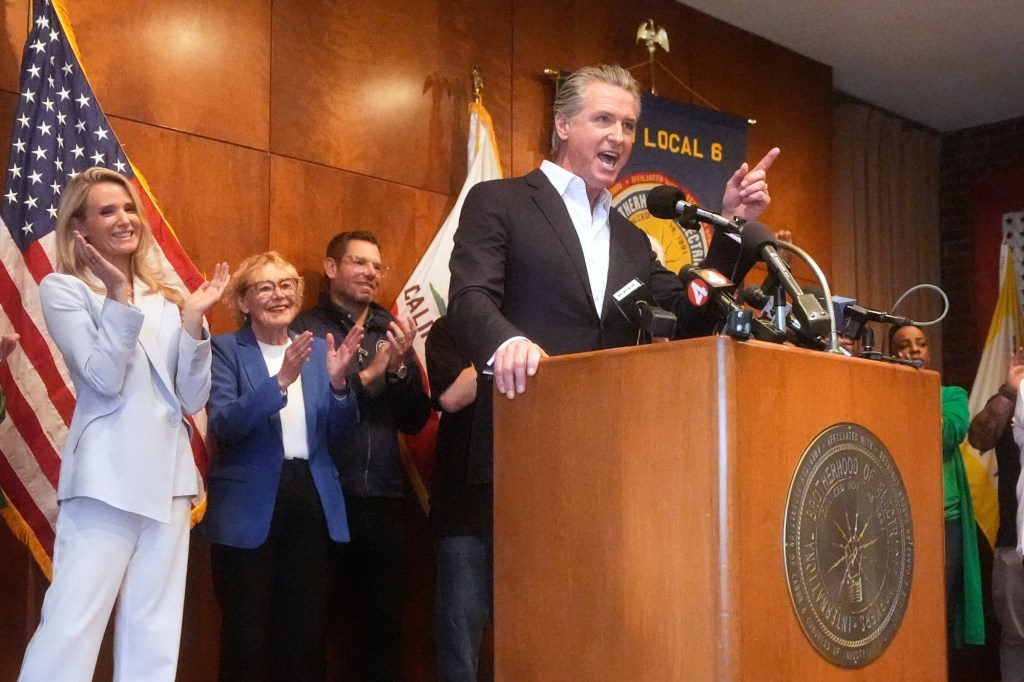 Press & Guide tweet media