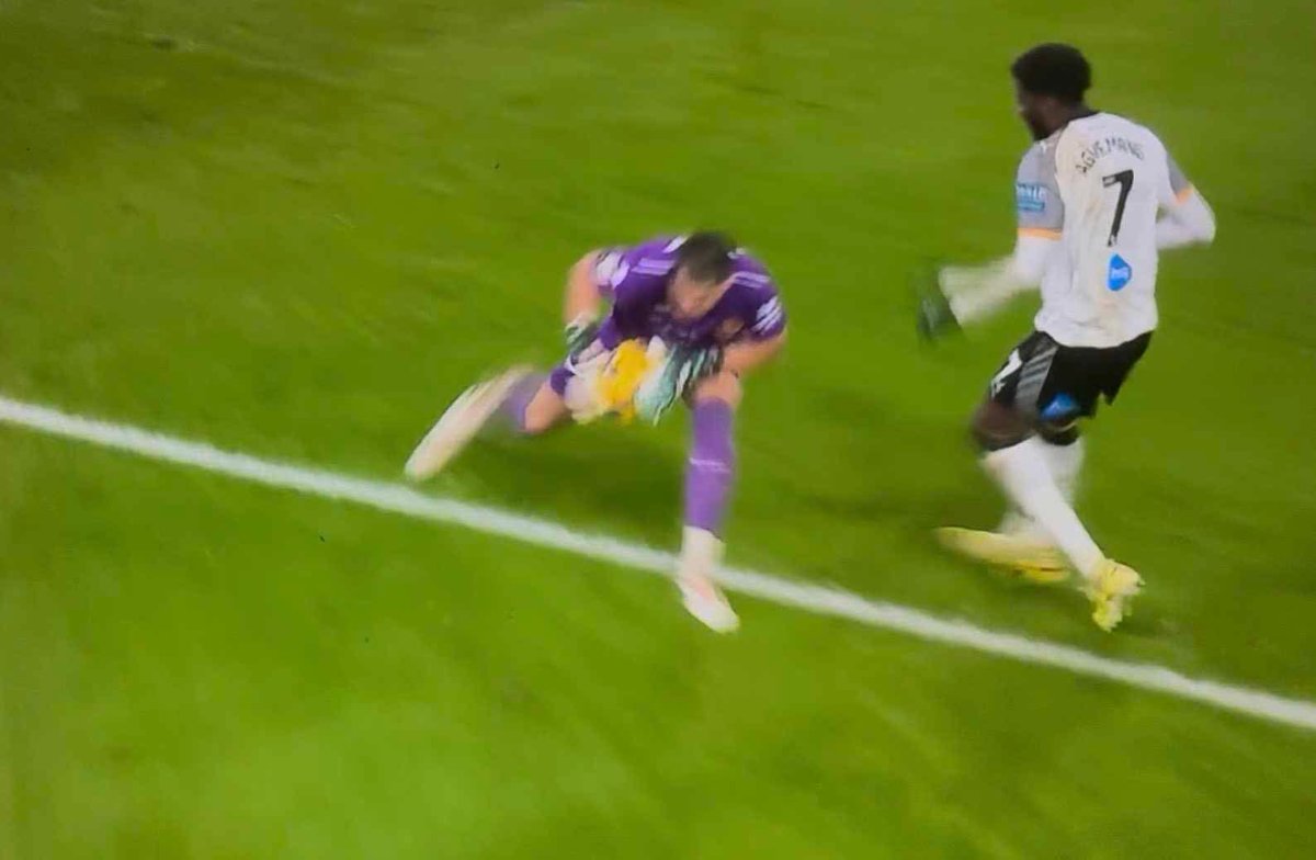 Ed__Dawes's tweet image. Hmmm #dcfc