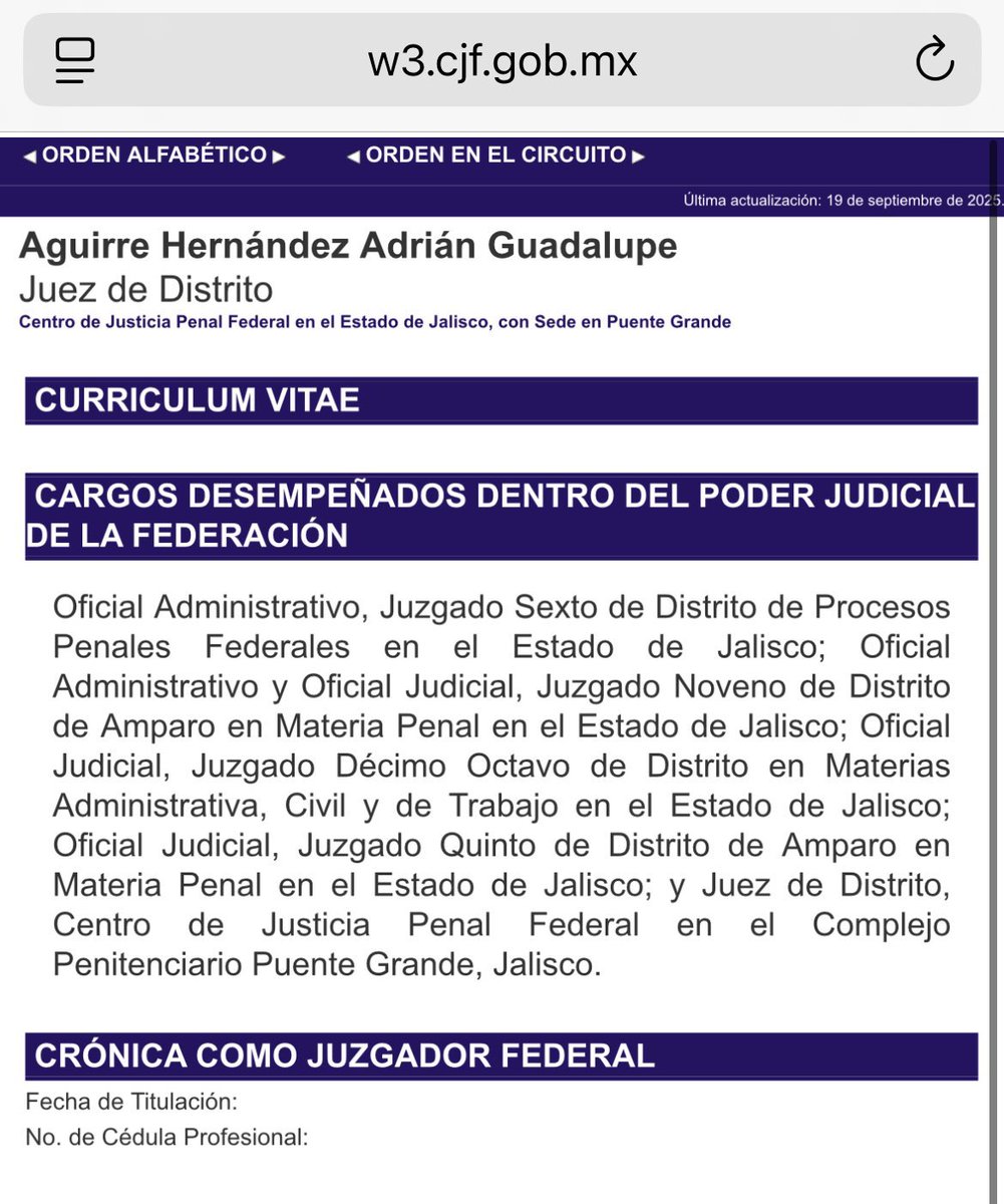 La creyó fácil… 

De oficial a Juez penal.
¿En qué cabeza cabe? 🫩

Y eso que, al menos tenía algo de experiencia en la judicatura, no me quiero imaginar a los demás.

Sobre todo tuvo lo que a otros les falta y rescató la poca dignidad que le quedaba. Los demás deberían seguir