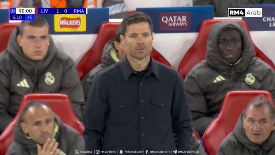 عندي عتب بشكل كبير 
مسألة انه فزت على نادي بتكتيك تروح تعيده بكل مباراة هذي مايسويها متدرب كل مباراة لها ظروف والخصم مختلف 

من اول نص ساعة بانت ملامح المباراة 
غير ان حارسك شالك من ثلاثية بالراحة عتب كبير ياتشابي